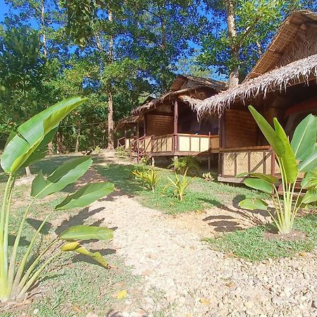 Tony'S Country Glamping With Chalet With Private Wash Room Accommodation El Nido Exterior foto